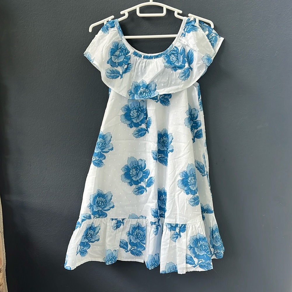 NWT Janie and Jack girls dress size 5.